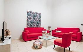 Flores Home